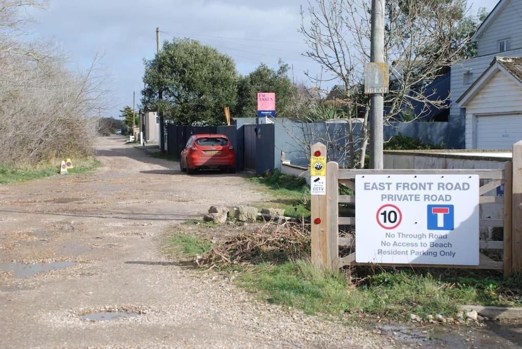 Wow I'M Living On The Beach. Luxury 4 Bed Sleeps 8 Pagham Exterior photo