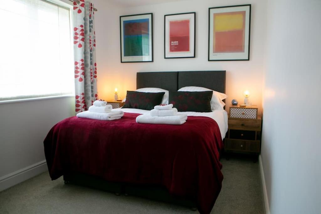 Wow I'M Living On The Beach. Luxury 4 Bed Sleeps 8 Pagham Exterior photo